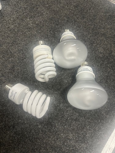 Light bulbs daylight - daylight, cfl